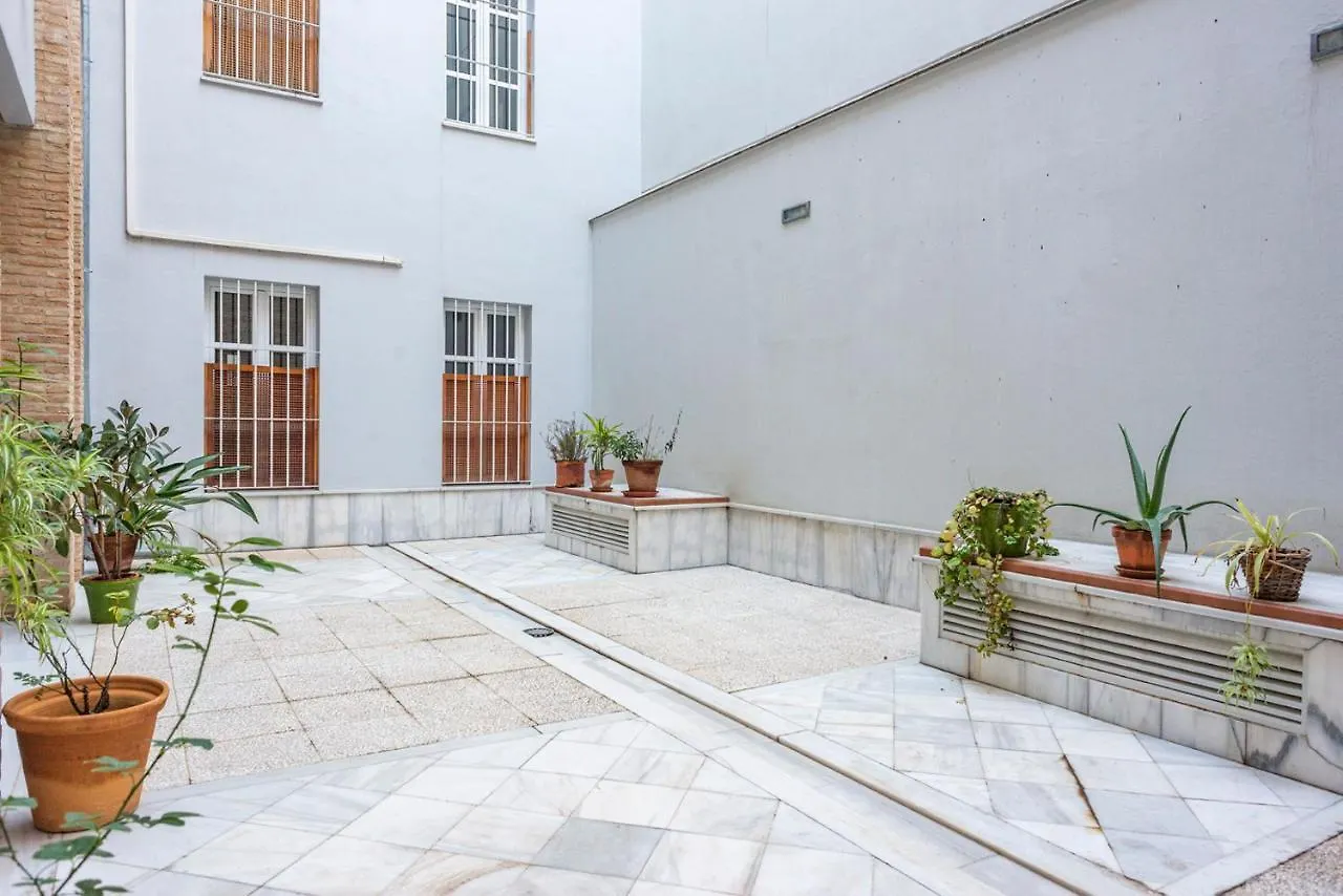 Alohamundi Velarde Apartment Seville